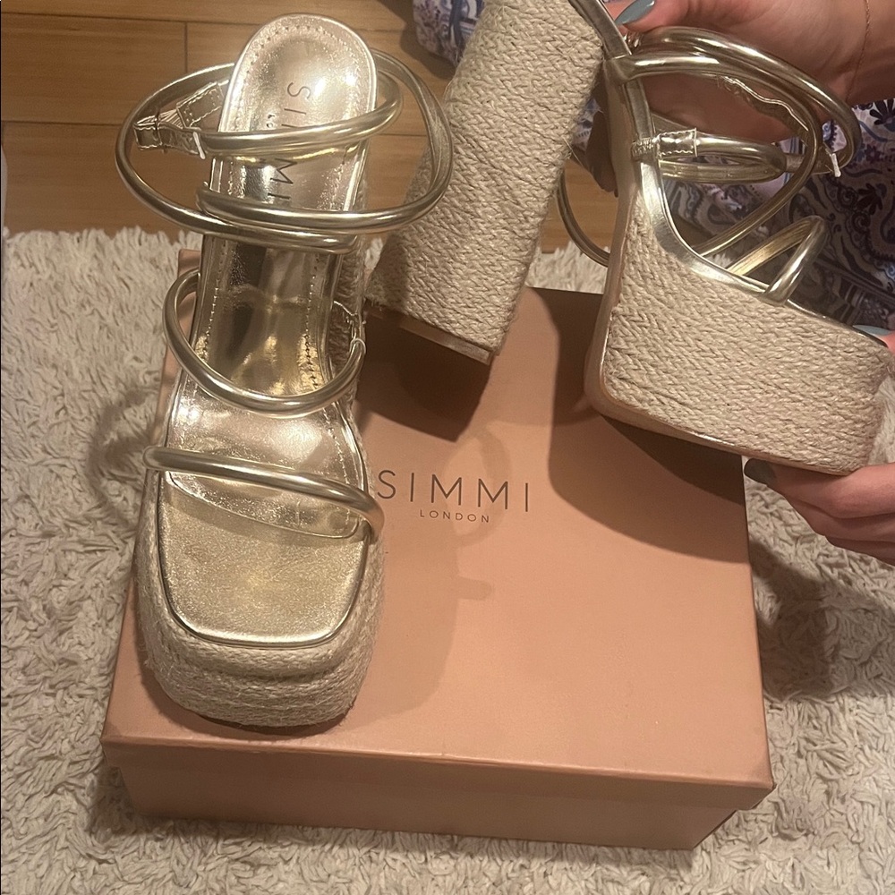 Simmi London Metallic Silver and Tan Platform Sandals
